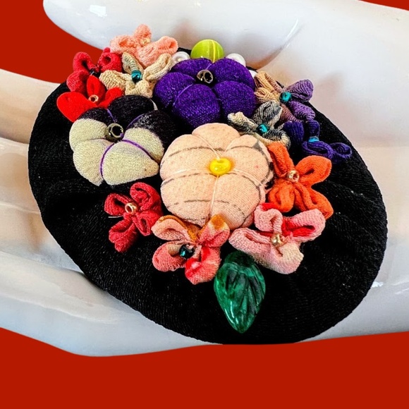 Adorable Mixed Media Beaded Brooch - Picture 2 of 5